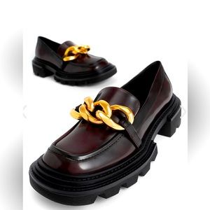 I bought a size 10 loafers from Charles and Keith. Never worn.